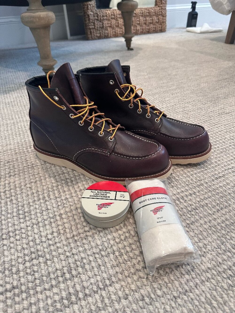Red Wing Heritage Moc - Black Cherry (NEVER WORN)